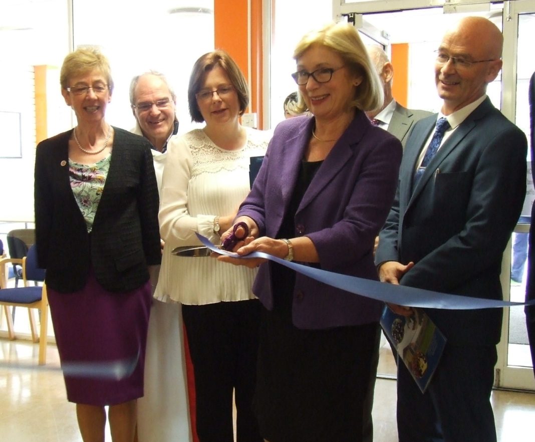 Minister launches New Cross College 2