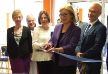 Minister launches New Cross College Minister launches New Cross College 2